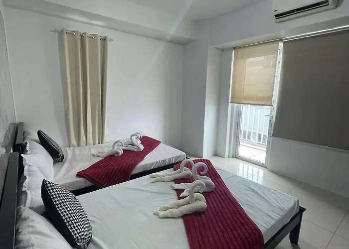 1158-2br 6beds 2 Extra Mattress 2-sofa *